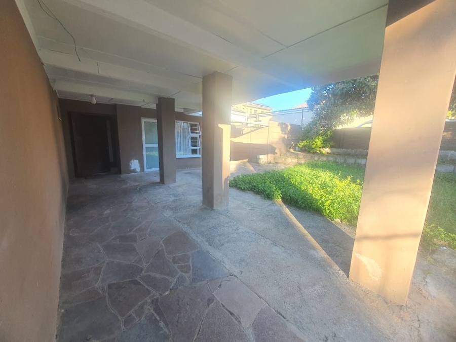 To Let 3 Bedroom Property for Rent in Beacon Bay Eastern Cape